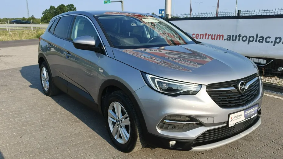 OPEL Grandland X -
