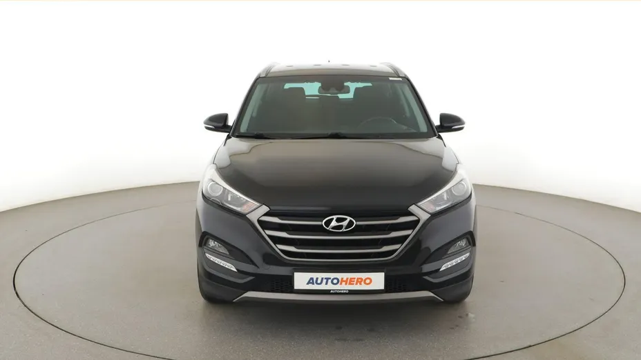 HYUNDAI Tucson -