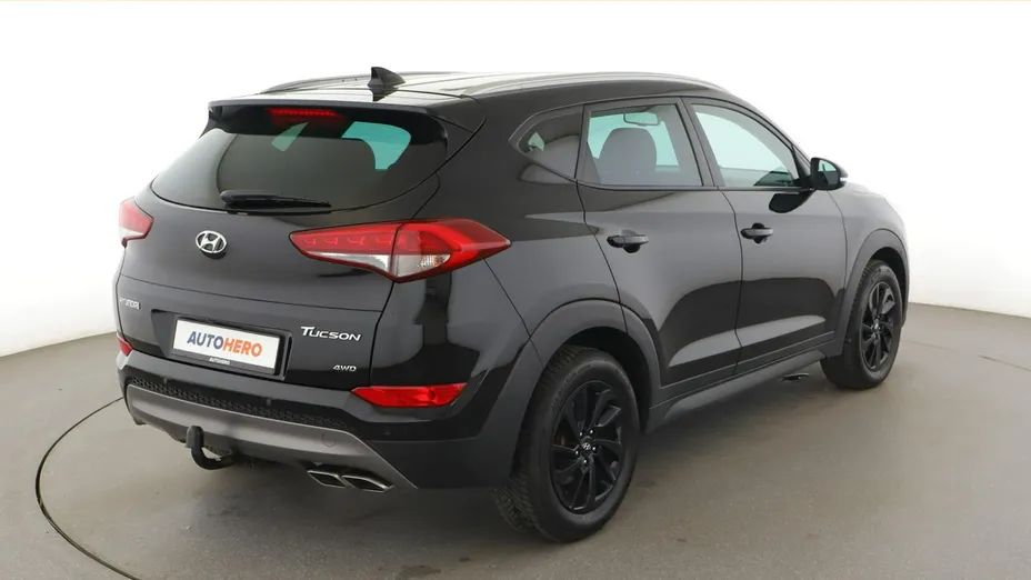 HYUNDAI Tucson -