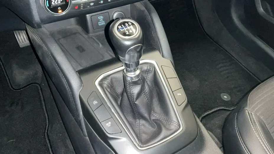 FORD Kuga -