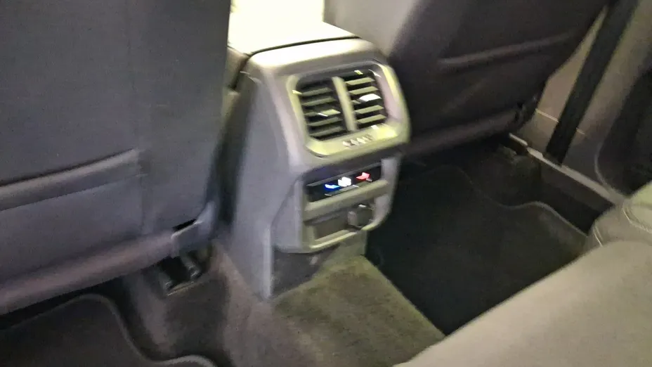 VOLKSWAGEN Tiguan Allspace -