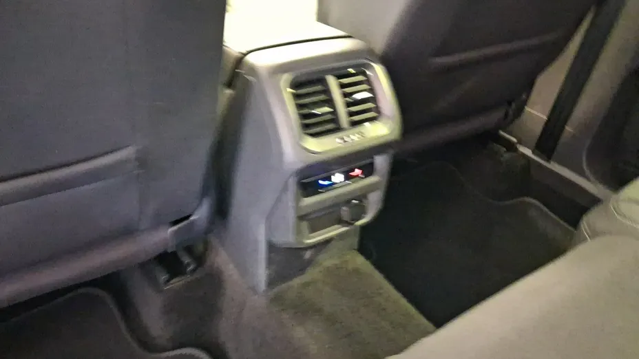 VOLKSWAGEN Tiguan Allspace -