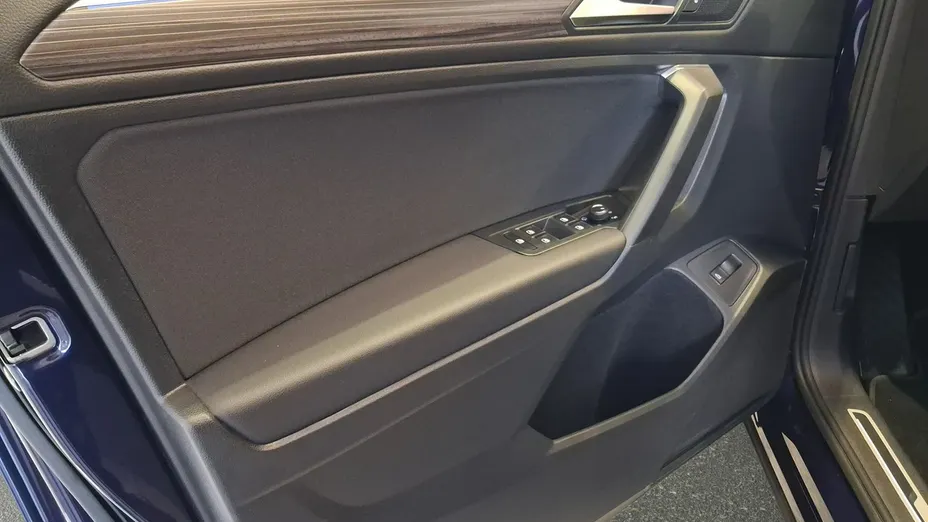 VOLKSWAGEN Tiguan Allspace -