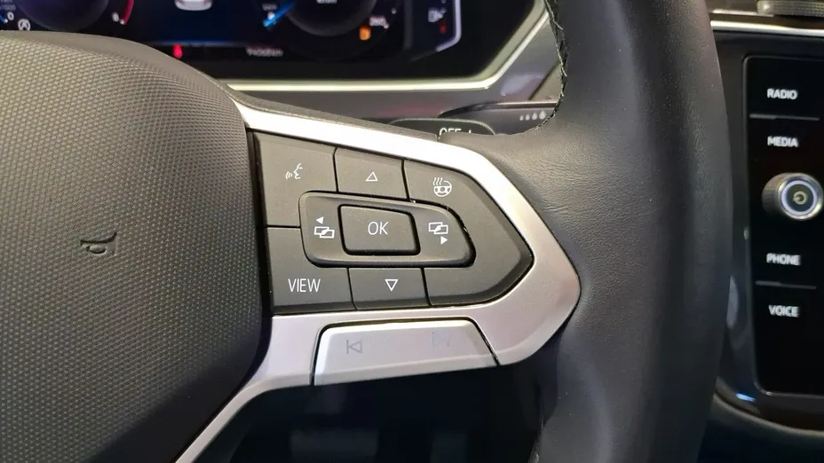 VOLKSWAGEN Tiguan Allspace -
