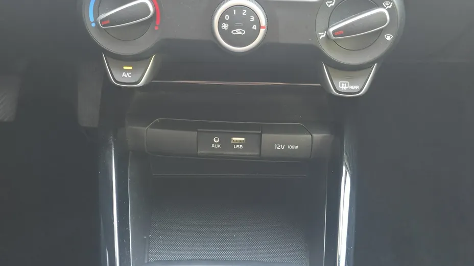 KIA Rio -