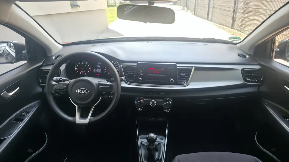 KIA Rio -