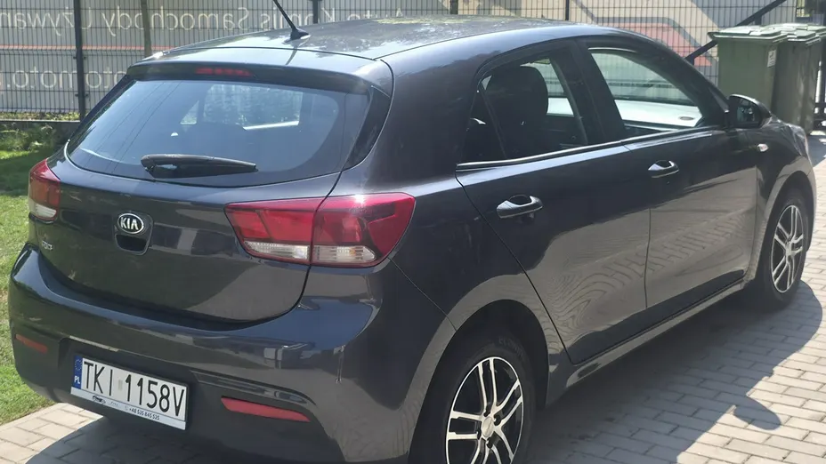 KIA Rio -