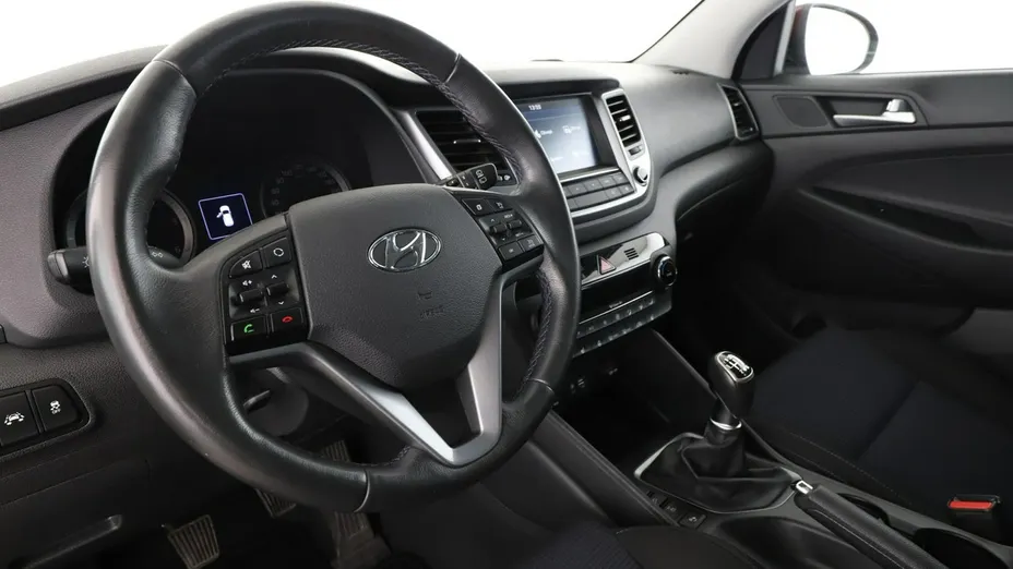 HYUNDAI Tucson -