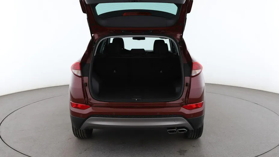 HYUNDAI Tucson -