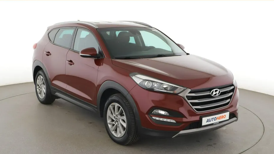 HYUNDAI Tucson -