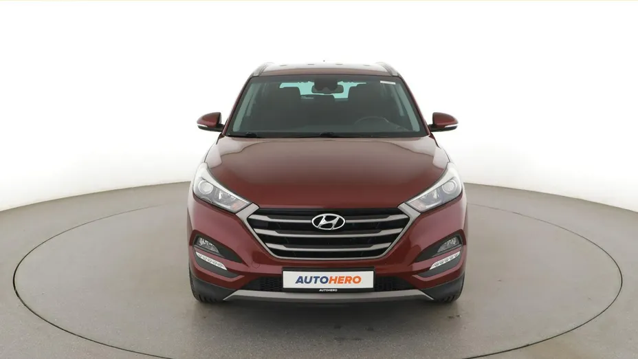 HYUNDAI Tucson -