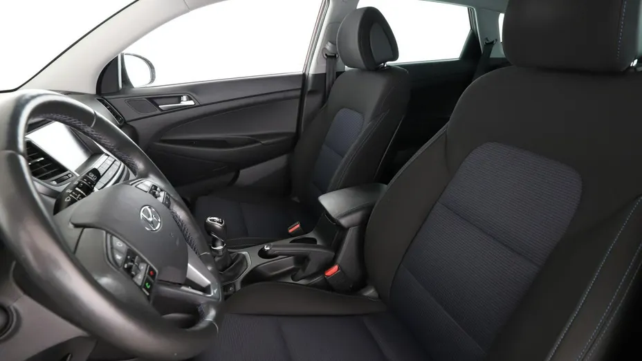 HYUNDAI Tucson -