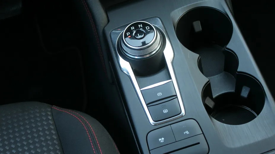 FORD Kuga -