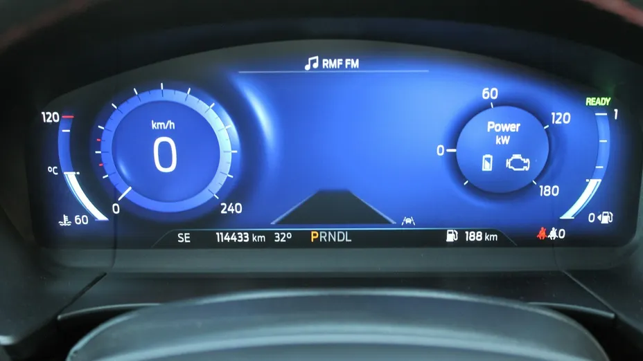 FORD Kuga -