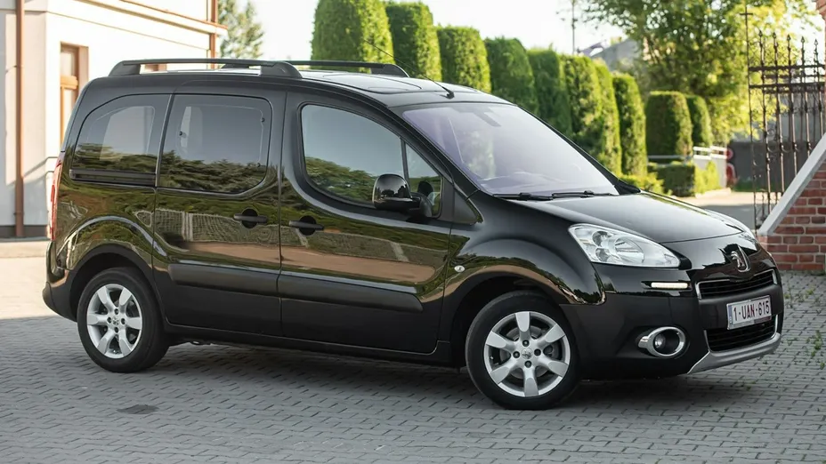 PEUGEOT Partner -