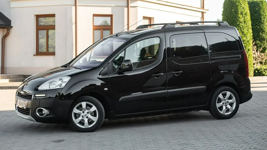 PEUGEOT Partner -