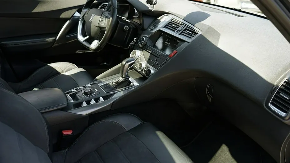 CITROEN DS5 -