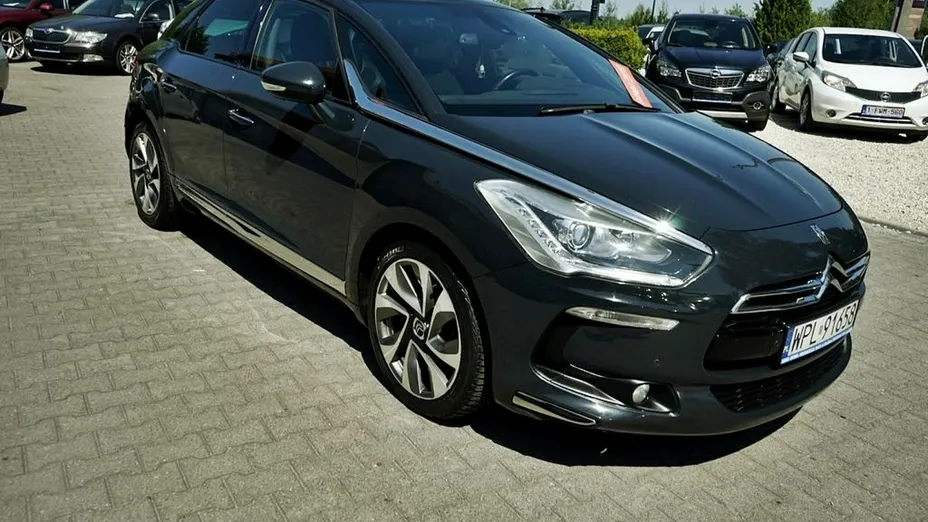 CITROEN DS5 -