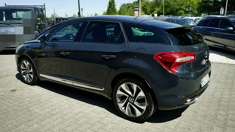 CITROEN DS5 -