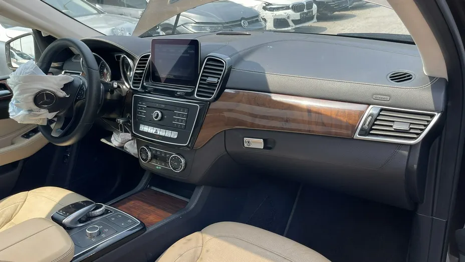 MERCEDES-BENZ GLS -