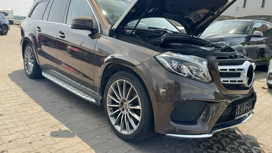 MERCEDES-BENZ GLS -