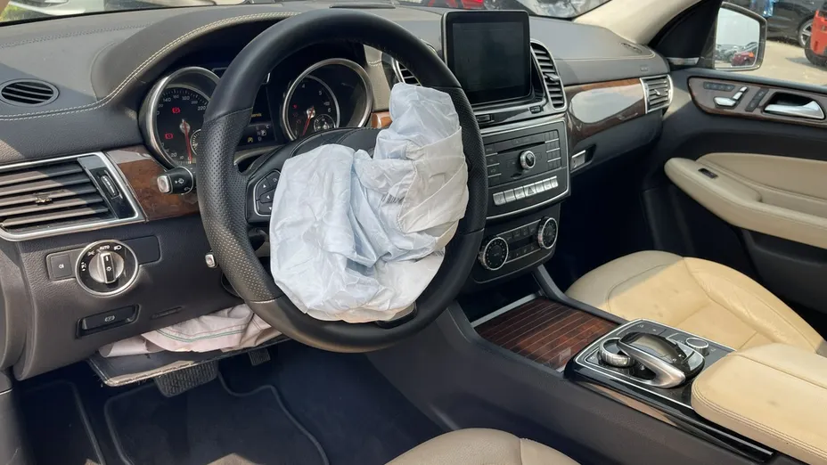 MERCEDES-BENZ GLS -
