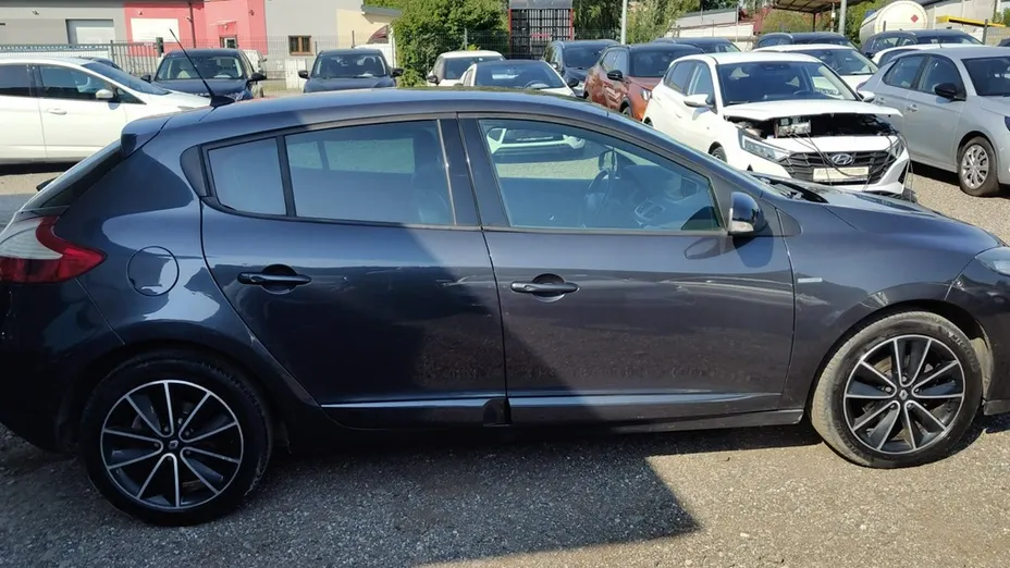 RENAULT Megane -