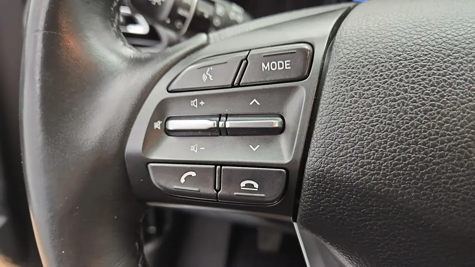 HYUNDAI i30 -