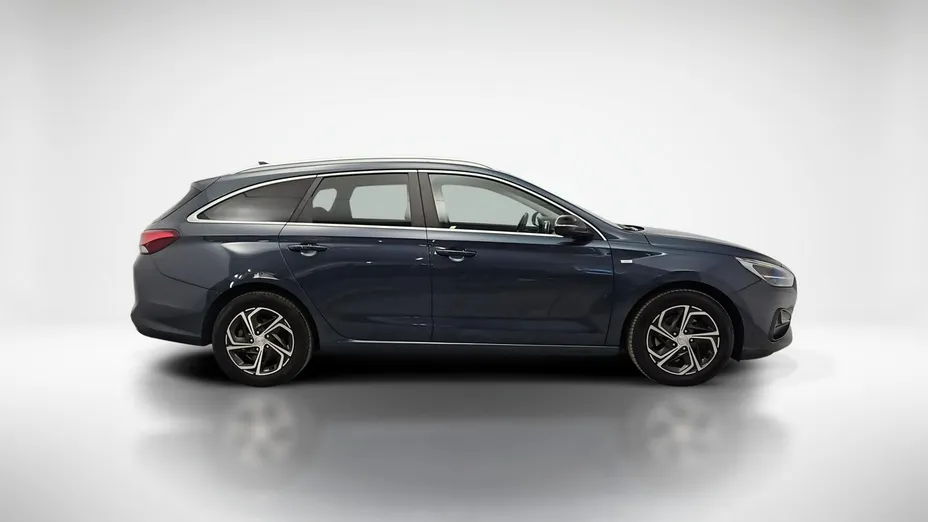 HYUNDAI i30 -