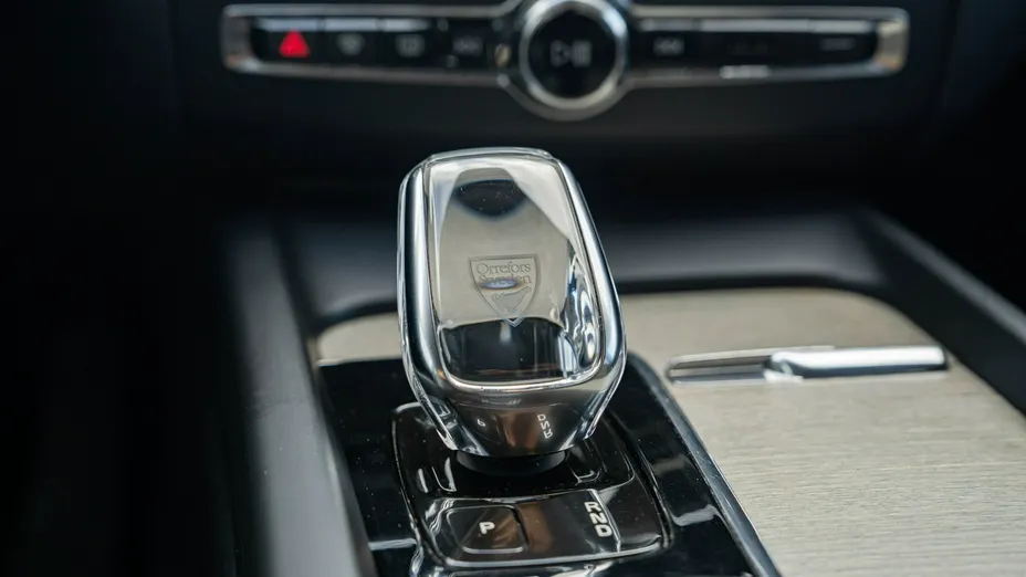 VOLVO XC60 -