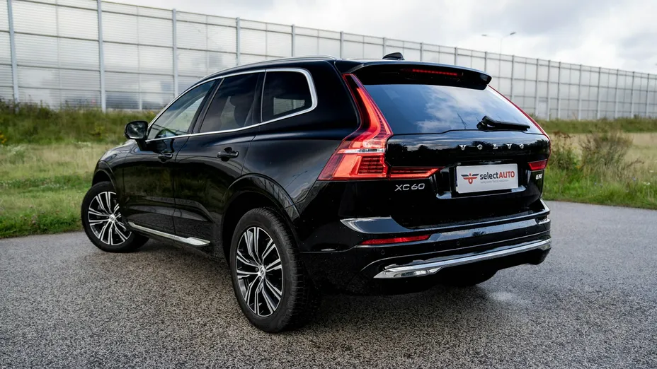 VOLVO XC60 -