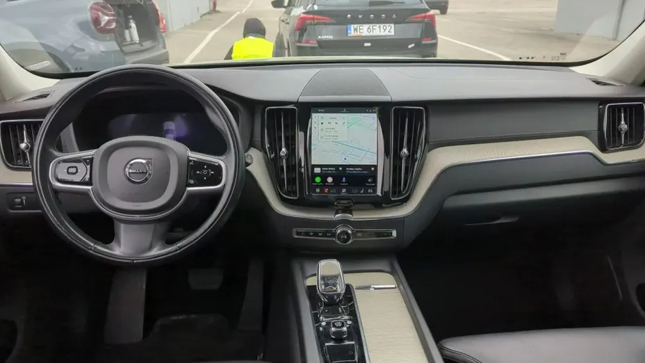 VOLVO XC60 -