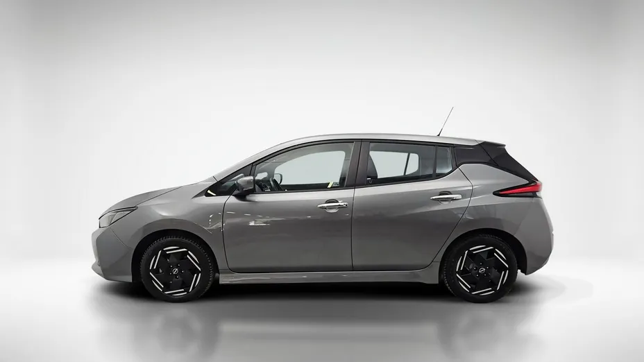 NISSAN Leaf -