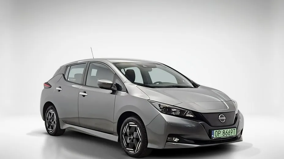NISSAN Leaf -