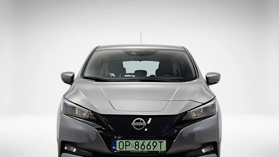 NISSAN Leaf -
