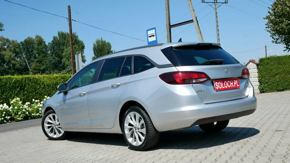 OPEL Astra -