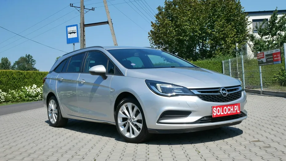 OPEL Astra -