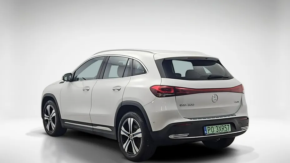 MERCEDES-BENZ EQA -