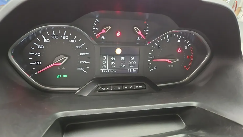 PEUGEOT Rifter -