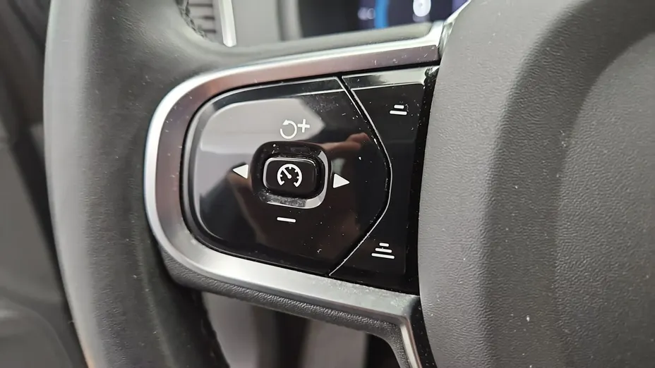 VOLVO XC90 -