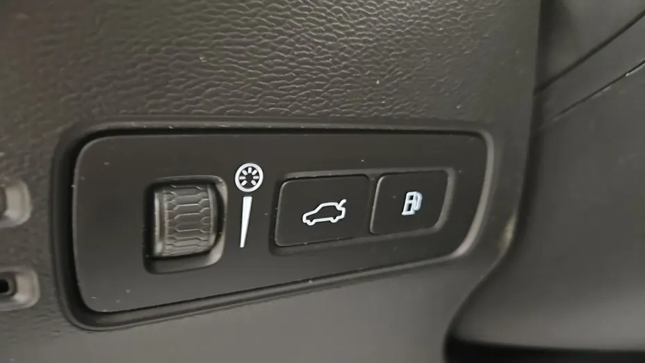VOLVO XC40 -