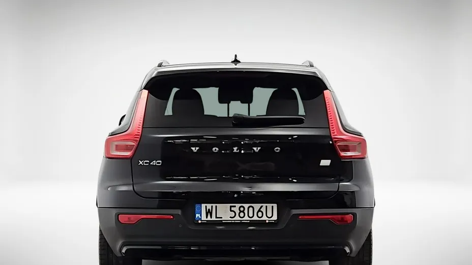 VOLVO XC40 -