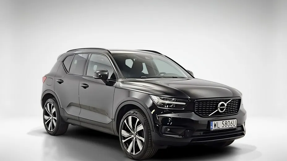 VOLVO XC40 -