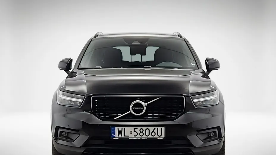 VOLVO XC40 -