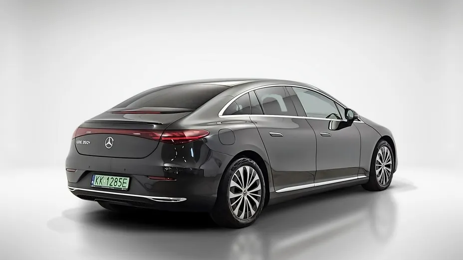 MERCEDES-BENZ EQE -