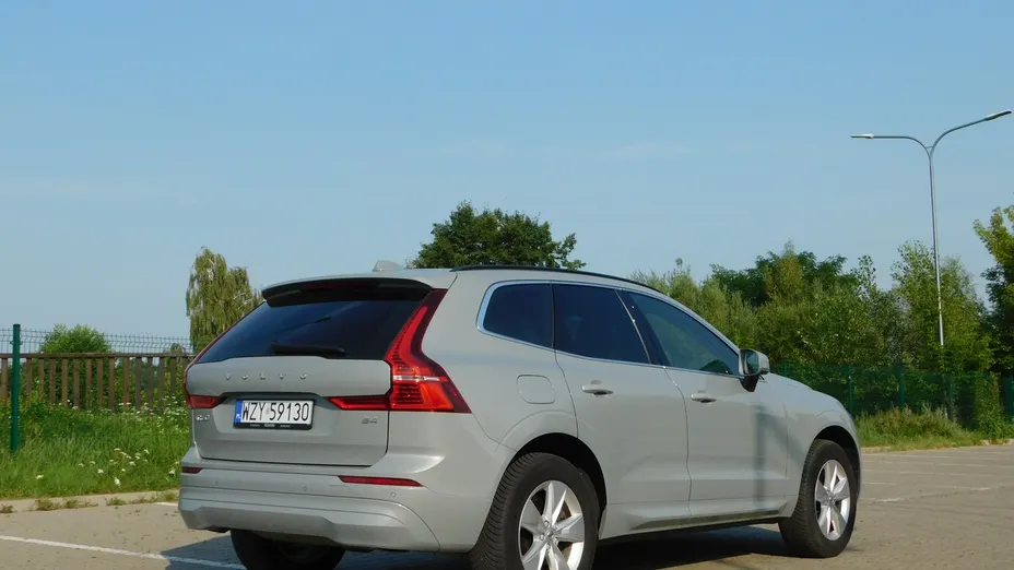 VOLVO XC60 -