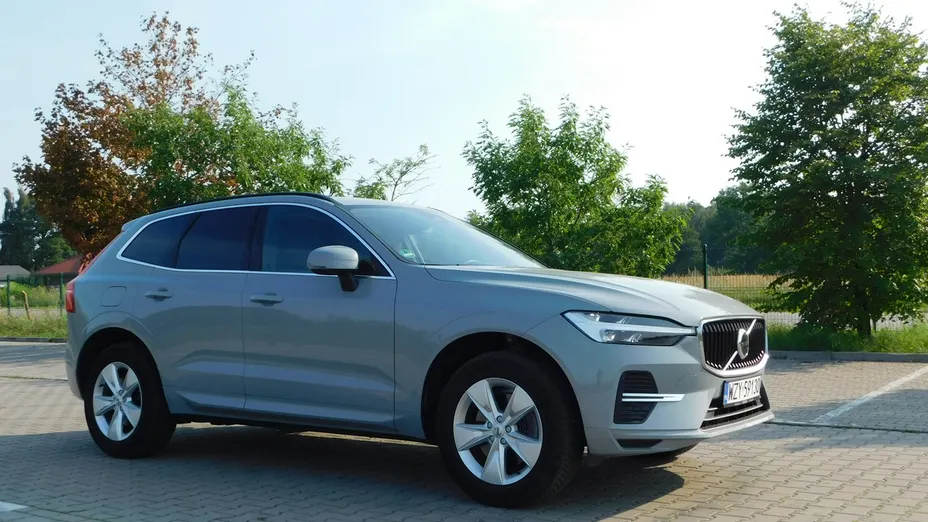 VOLVO XC60 -