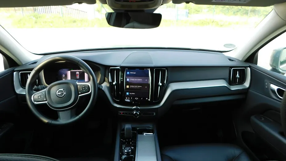 VOLVO XC60 -