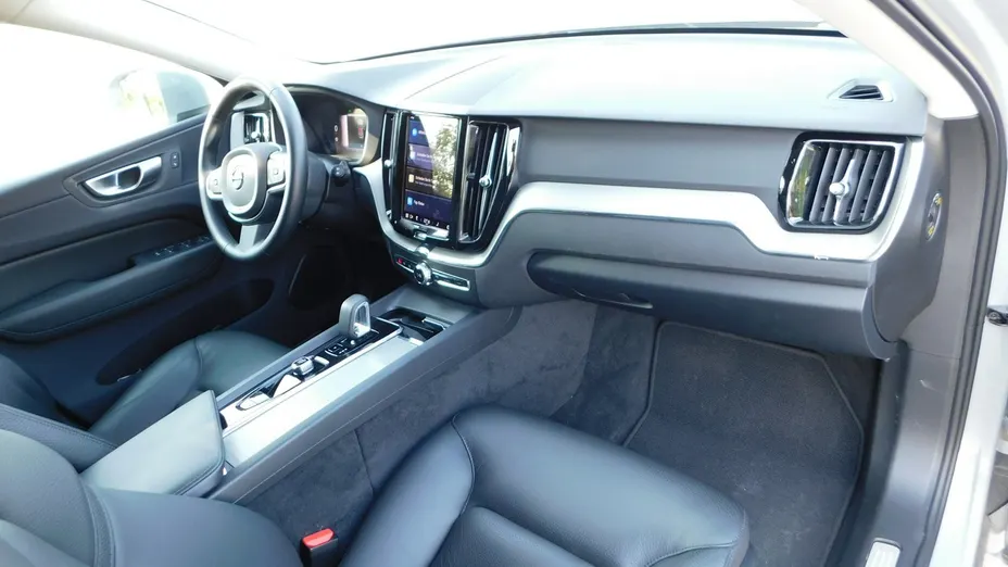 VOLVO XC60 -