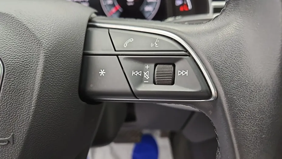 AUDI Q7 -